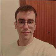 Estudiante del grado de filología hispánica con matrícula de honor durante el bachillerato humanístico.